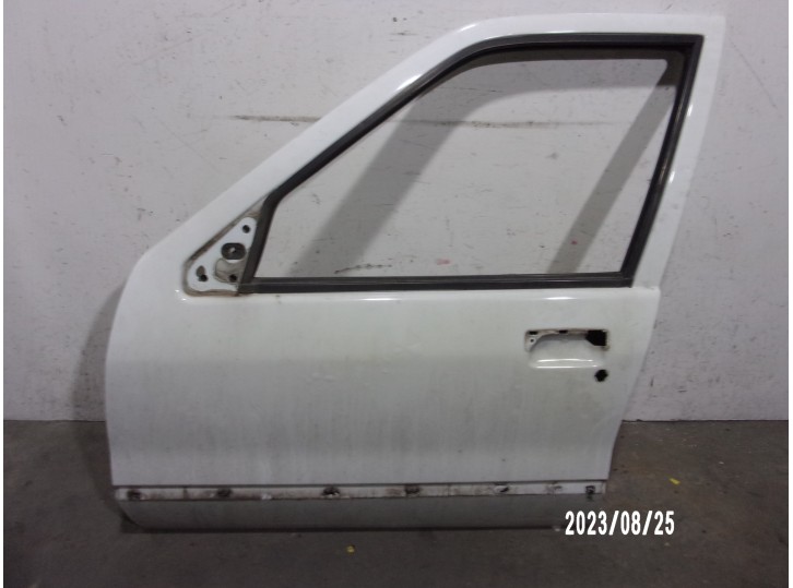 Recambio de puerta delantera izquierda para renault 19 1.8 f3p referencia OEM IAM 7751467505 BLANCA 4 PUERTAS