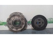 Replacement clutch kit for Nissan Almera (N16/E) 1.5 16V CAT OEM IAM reference 320020111 