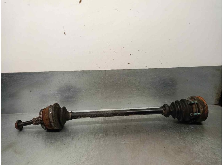 Recambio de transmision trasera derecha para audi a6 avant (4b5) 2.4 v6 30v cat (bdv) referencia OEM IAM 4B0501203F 