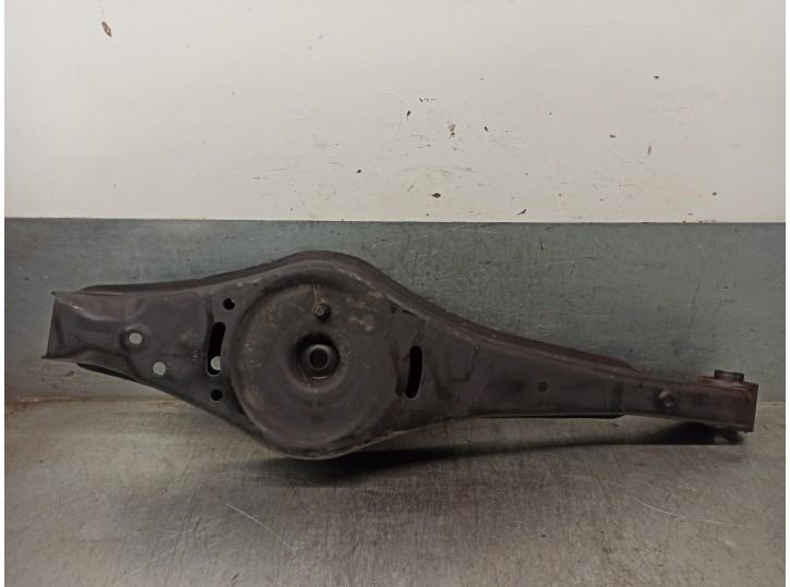 Recambio de brazo suspension inferior trasero derecho para audi a3 (8p) 1.9 tdi referencia OEM IAM 1K0505311AB  