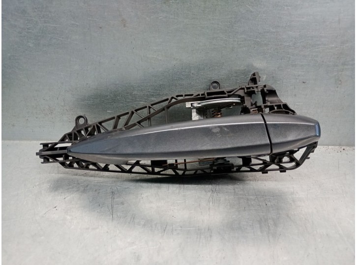 Recambio de maneta exterior delantera derecha para bmw x1 (f48) sdrive 18 d referencia OEM IAM 51217396306 51217396306 