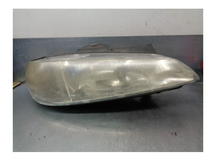 Recambio de faro derecho para peugeot 406 berlina (s1/s2) 1.9 turbodiesel cat referencia OEM IAM 6205N0 0301037022 BOSCH