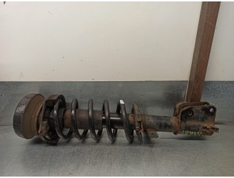 Replacement front left shock absorber for Nissan Primastar (X83) 2.5 dCi Diesel CAT OEM IAM reference 8200212633 030610