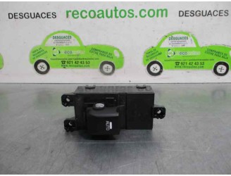 Recambio de mando elevalunas delantero derecho para kia cee´d 1.4 crdi cat referencia OEM IAM 93580A2000WK  