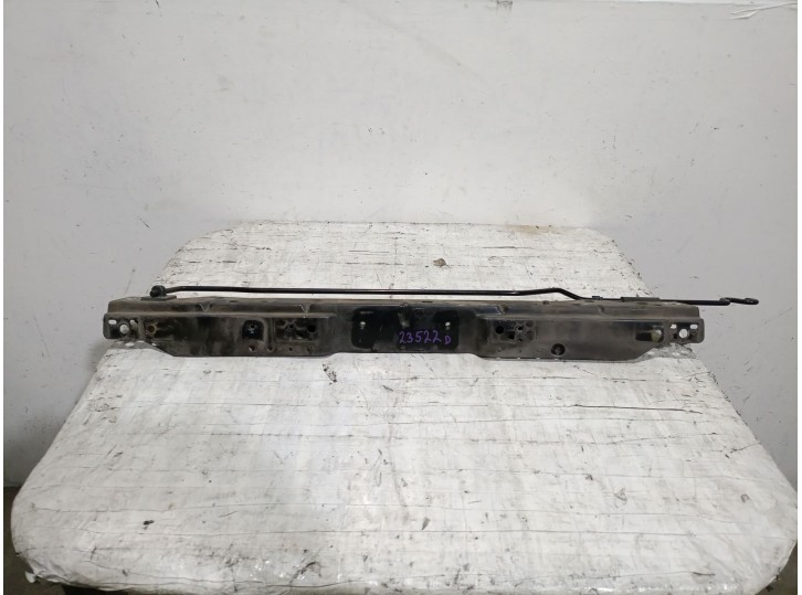 Recambio de panel frontal para chevrolet cruze hatchback 2.0 diesel cat referencia OEM IAM 