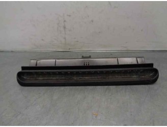 Recambio de luz central de freno para volvo v70 familiar 2.5 turbodiesel referencia OEM IAM 9151490  