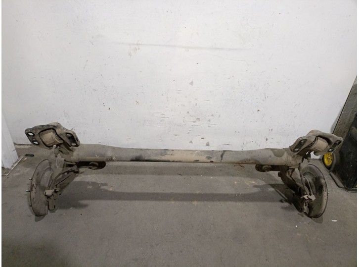 Recambio de puente trasero para chevrolet cruze hatchback 2.0 diesel cat referencia OEM IAM 13427775 13427775 