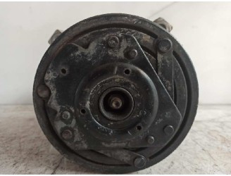 Recambio de compresor aire acondicionado para daewoo nubira berlina 2.0 cat referencia OEM IAM 700730  