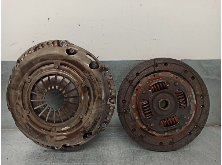 Recambio de kit embrague para ford focus berlina (cap) 1.6 16v cat referencia OEM IAM 3M517563AH  