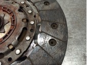 Clutch kit replacement part for Ford Focus saloon (CAP) 2.0 TDCi CAT OEM IAM reference 1772140 324043010 LUK