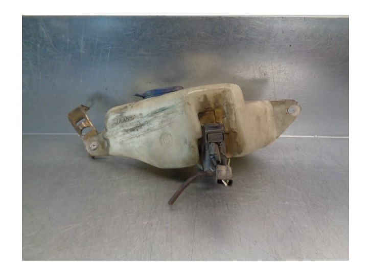 Recambio de deposito limpia para peugeot 205 junior 1.8 referencia OEM IAM   