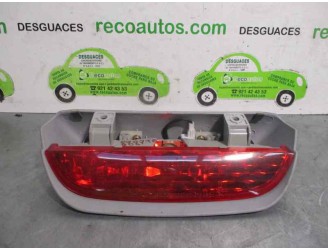 Recambio de luz central de freno para kia picanto 1.1 cat referencia OEM IAM 9275007000  