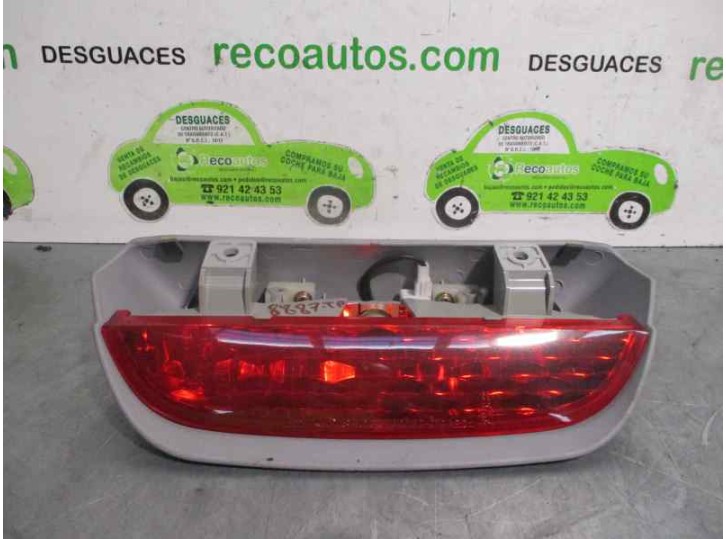 Recambio de luz central de freno para kia picanto 1.1 cat referencia OEM IAM 9275007000  