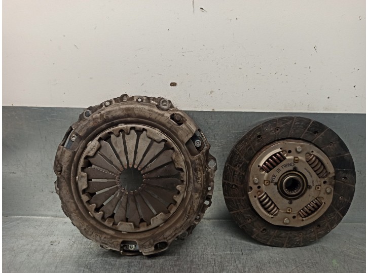 Recambio de kit embrague para citroën c3 1.4 hdi referencia OEM IAM 205287 195504 VALEO