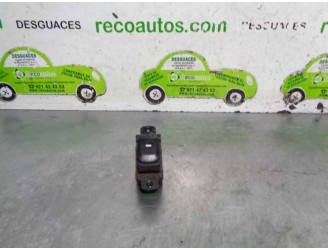 Recambio de mando elevalunas trasero derecho para hyundai i10 1.0 cat referencia OEM IAM 93575B40004X 299122842 