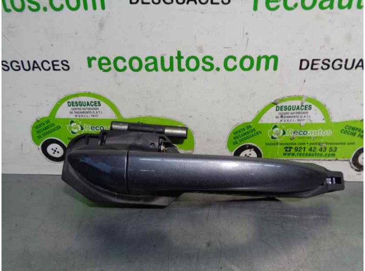 Recambio de maneta exterior delantera derecha para hyundai i10 1.0 cat referencia OEM IAM 82661B9010  