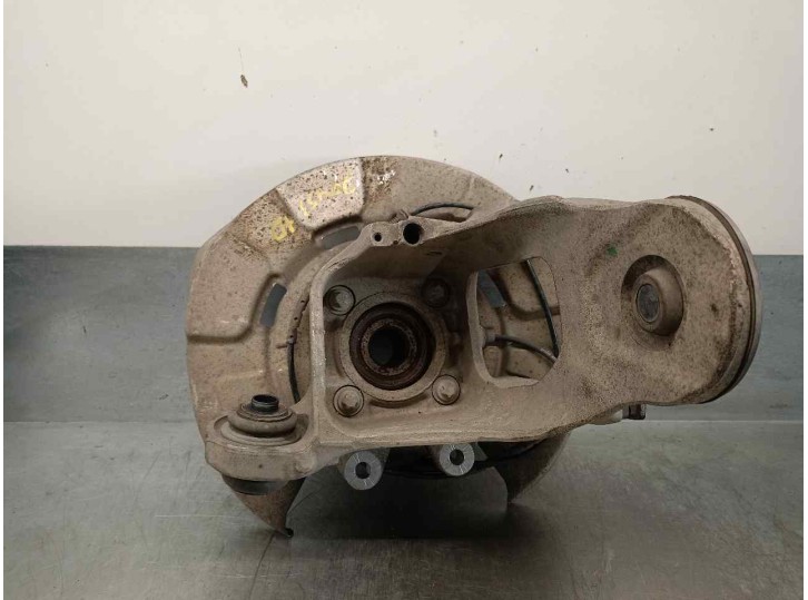 Replacement rear right stub axle for BMW X5 (E70) 3.0 Turbodiesel CAT OEM IAM reference 33326879102 