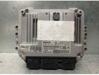 Recambio de centralita motor uce para peugeot 307 break / sw (s1) 1.6 16v cat referencia OEM IAM 9656161880 0281011627 BOSCH
