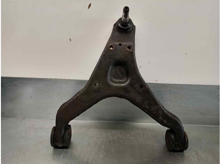 Replacement front left lower suspension arm for Iveco Daily closed box (2006 =>) 2.3 diesel cat OEM reference 