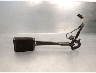 Recambio de enganche cinturon para audi a3 (8v1, 8vk) 2.0 tdi referencia OEM IAM 8V0857755F 8V0857755F 