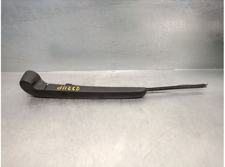 Recambio de brazo limpia trasero para audi a3 (8v1, 8vk) 2.0 tdi referencia OEM IAM 8V3955407 8V3955407 