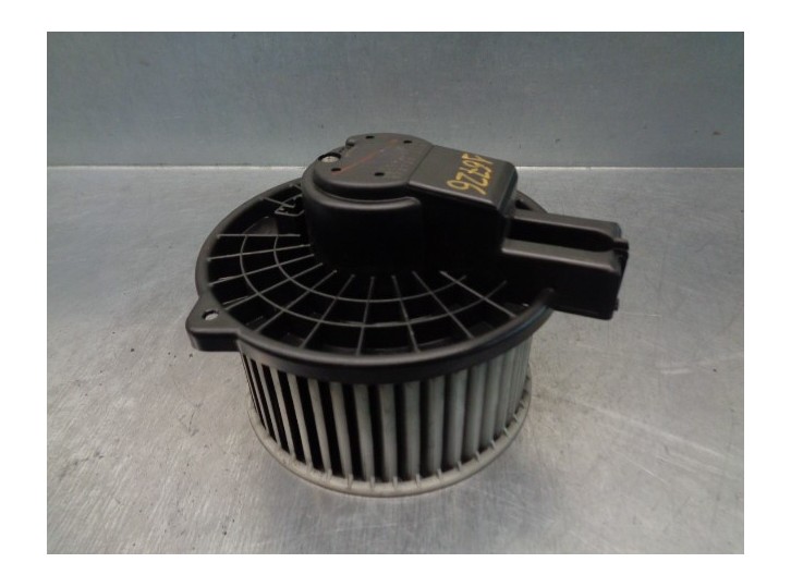 Recambio de motor calefaccion para mazda 6 monovolumen (gy) 2.0 diesel cat referencia OEM IAM 8727000361  