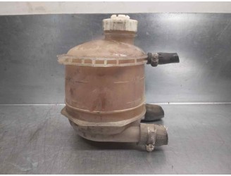 Replacement expansion tank for Renault 21 Nevada (K48) 2.0 OEM IAM reference 7701203218 