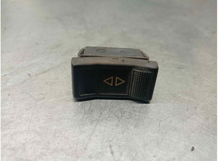 Recambio de mando elevalunas trasero izquierdo para renault 21 nevada (k48) 2.0 referencia OEM IAM 