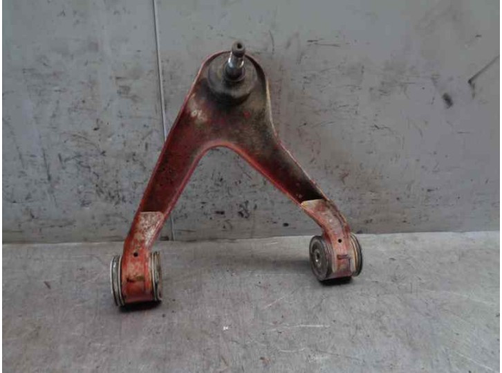 Recambio de brazo suspension superior delantero izquierdo para iveco daily caja cerrada (1999 =>) 2.8 diesel cat referencia OEM 