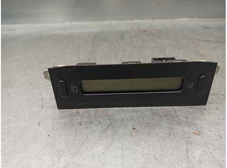 Recambio de pantalla multifuncion para citroën c3 1.4 hdi sx plus referencia OEM IAM 9647409477 216694657 SAGEM