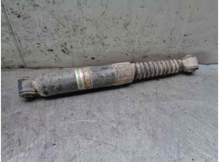 Replacement left rear shock absorber for Peugeot Expert Kombi 1.9 diesel OEM IAM reference V2510 MONROE