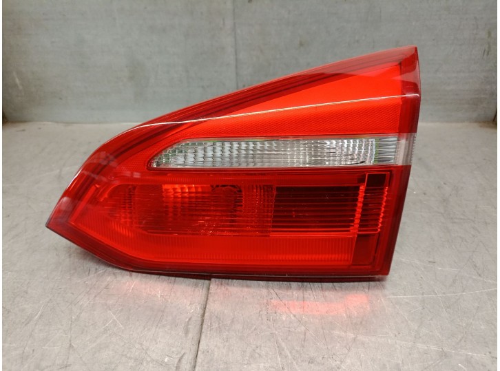 Replacement rear right tail light for Ford Focus III Tourer 1.0 EcoBoost OEM IAM reference F1EB13A602CA 1868297 