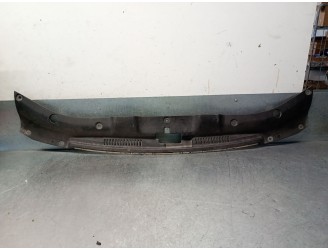 Recambio de molduras delanteras para kia pro cee´d (ed) 2.0 crdi 140 referencia OEM IAM 863611H200 863611H200 