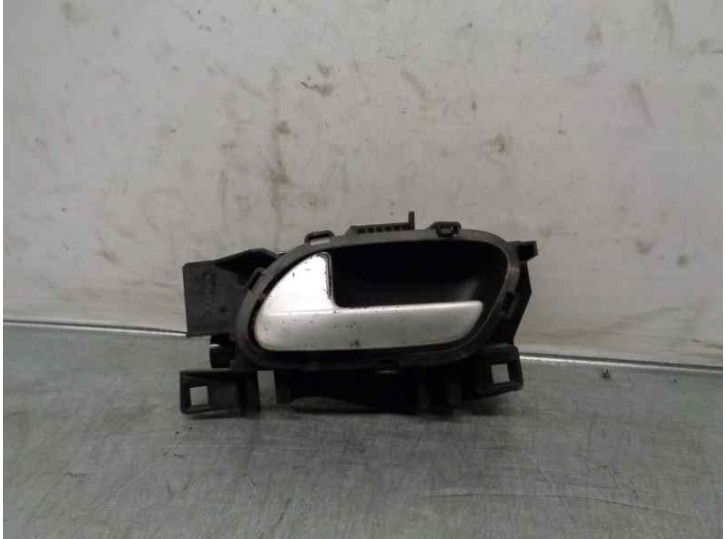 Recambio de maneta interior delantera izquierda para citroën berlingo 1.6 16v hdi referencia OEM IAM 96863076VV  