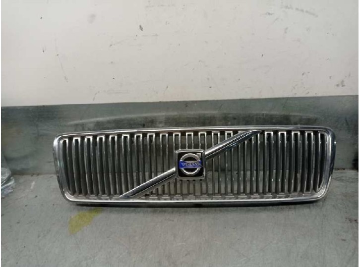 Replacement front grille for Volvo S80 saloon 2.4 diesel CAT OEM IAM reference 9178087 