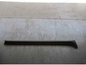 Recambio de spoiler talonera lateral derecha para bmw x3 (f25) 2.0 16v turbodiesel referencia OEM IAM 5177721008  