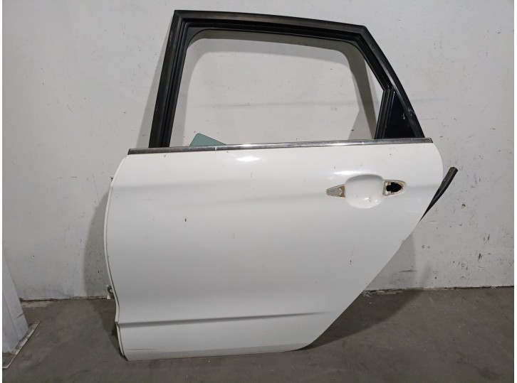 Recambio de puerta trasera izquierda para citroën c4 lim. collection referencia OEM IAM 5647824 5647824 