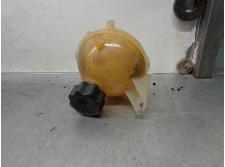 Replacement expansion tank for Citroën C1 SX OEM IAM reference 4635A8 