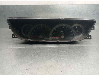 Recambio de cuadro instrumentos para ssangyong rodius 2.7 turbodiesel cat referencia OEM IAM 8020021050  