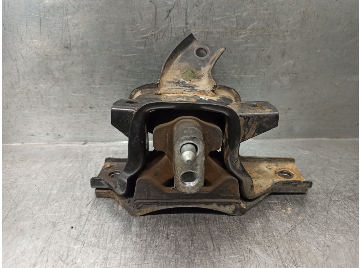 Recambio de soporte motor para hyundai i10 1.0 cat referencia OEM IAM 21830B4010  