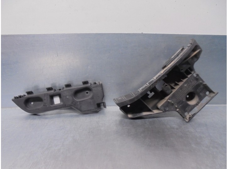 Recambio de molduras traseras para ford focus 1.5 ecoblue tdci cat referencia OEM IAM JX7BA17E850A1  