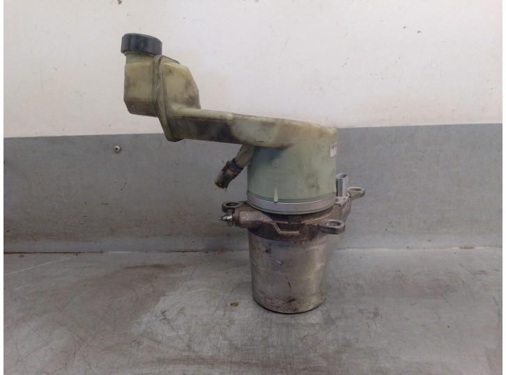 Recambio de bomba direccion para ford fiesta (cbk) 1.6 tdci cat referencia OEM IAM 5S613K514BC 1545072 