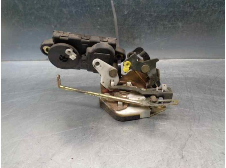Replacement right rear door lock for hyundai lantra saloon (rd) 1.6 16v cat OEM IAM reference 8142029000 5 PUERT