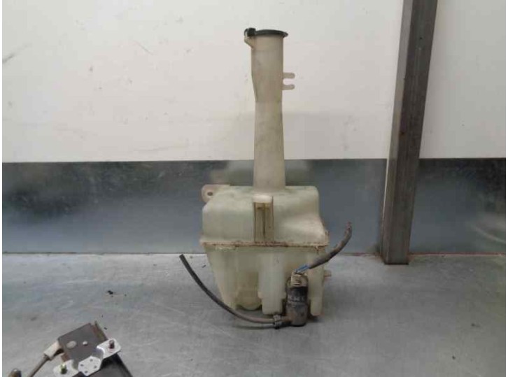 Recambio de deposito limpia para hyundai lantra berlina (rd) 1.6 16v cat referencia OEM IAM 9862027000  