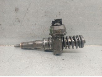 Recambio de inyector para seat ibiza (6l1) 1.9 tdi referencia OEM IAM 038130073AJ 0414720037 BOSCH