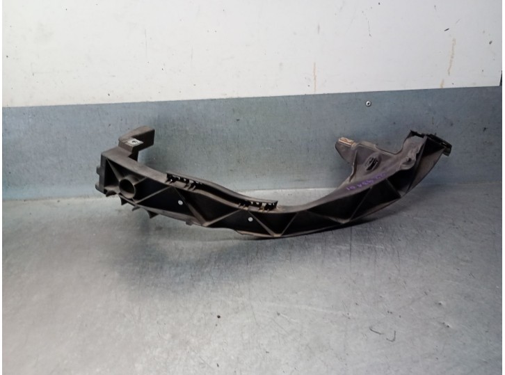 Recambio de soporte faro izquierdo para bmw 1 (e87) 118 d referencia OEM IAM 51647120823 51647120823 