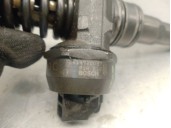 Replacement injector for Seat Ibiza (6L1) 1.9 TDI OEM IAM reference 038130073AJ 0414720037 BOSCH