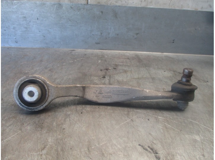Replacement front right upper suspension arm for Seat Exeo Saloon (3R2) 2.0 TDI OEM IAM reference 8E0407510P 