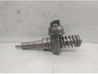 Recambio de inyector para seat ibiza (6l1) 1.9 tdi referencia OEM IAM 038130073AJ 0414720037 BOSCH