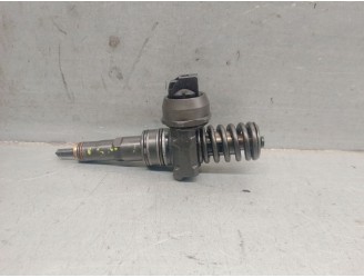 Recambio de inyector para seat ibiza (6l1) cool referencia OEM IAM 038130073AJ 0414720037 BOSCH